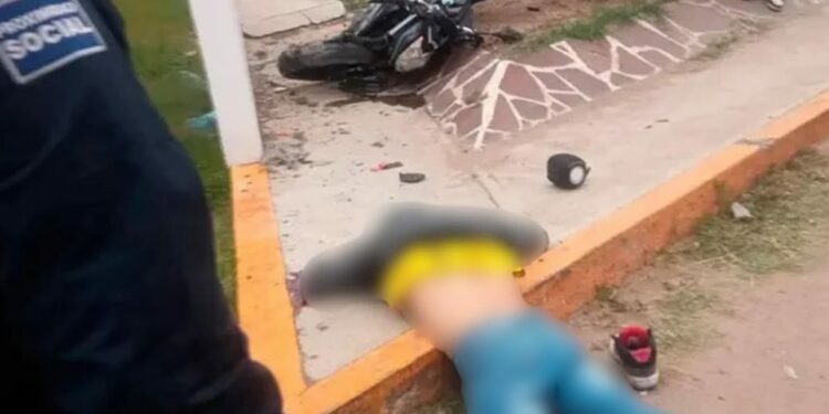Un joven muere y otro queda grave tras derrapar en moto en Villa de Reyes