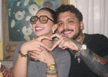 Ángela Aguilar celebra sus 23 años con fiesta rosa y Christian Nodal