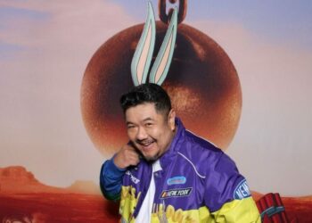Muere Eric Bauza, actor de doblaje que dio voz a Bugs Bunny y el Pato Lucas, a los 46 años