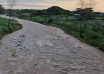 Localizan sin vida al cuarto miembro de familia arrastrada por corriente en Talpa