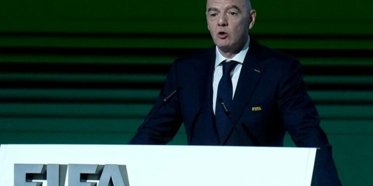 Caso Balogun: FIFA prepara defensa tras polémica por llamada de Trump