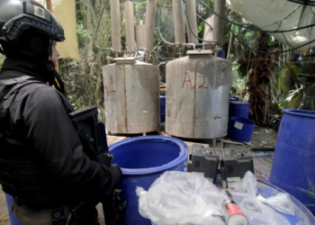 Desmantelan dos laboratorios de metanfetamina en Durango