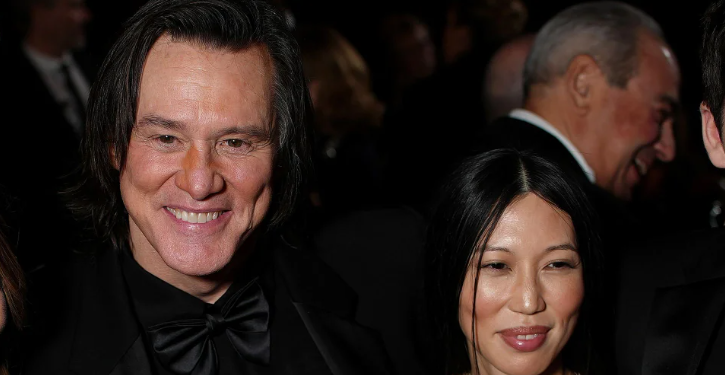 Jim Carrey se casa en secreto con Min Ah en una ceremonia privada en Los Ángeles