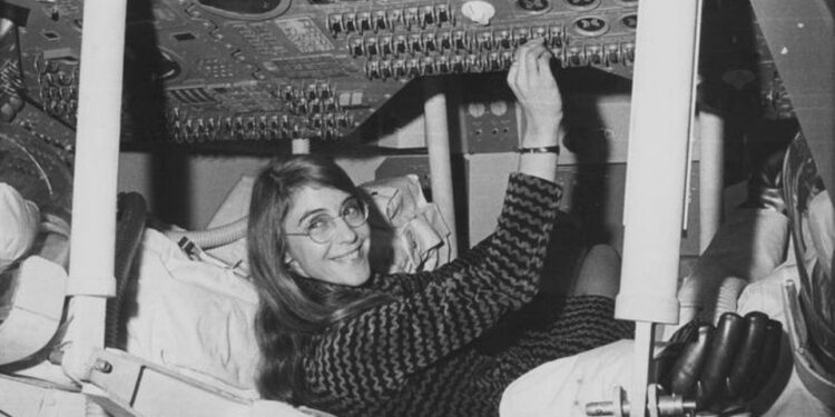 Muere a los 90 años Margaret Hamilton, pionera del programa Apolo y en la llegada del hombre a la Luna