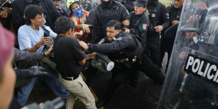 CEDHJ descarta tortura en protesta por el agua sin mostrar pruebas