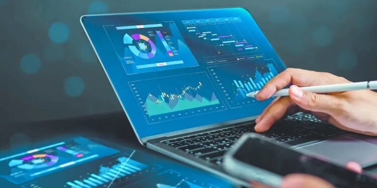 Multan con 67 millones de pesos a empresas que simularon competir por contratos de tecnología