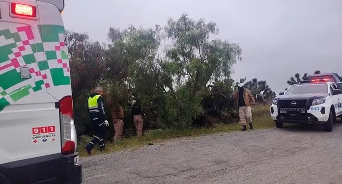 Joven motociclista pierde la vida tras derrapar en Villa de Arriaga