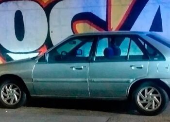 Recuperan auto robado en calles del barrio de Tequis