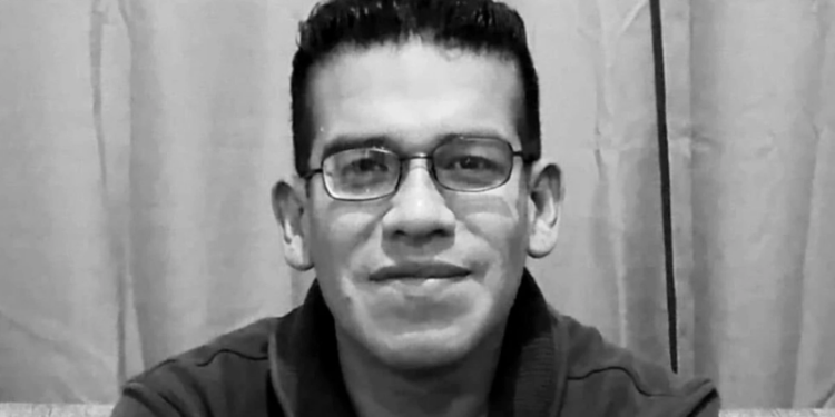 Acusan a ganador de premio literario de usar inteligencia artificial para escribir su novela