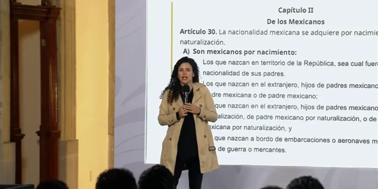 Bugarín renunció a doble nacionalidad desde 2018: Luisa María Alcalde
