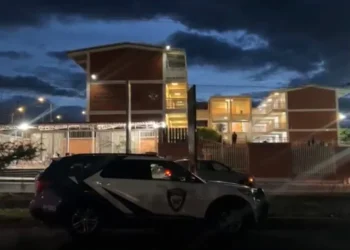 Menor ataca a sus compañeros con arma blanca en secundaria de Querétaro