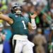 Diagnostican a Jalen Hurts con trombosis venosa profunda y embolia pulmonar; estaría fuera toda la temporada
