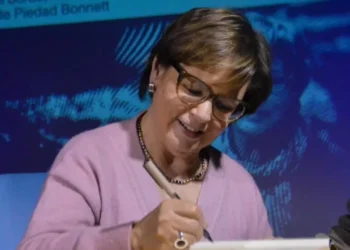 La colombiana Piedad Bonnett, ganadora del Premio Lorca 2026