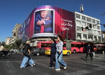 Posible ataque de Estados Unidos a Irán contempla la “madre de todas las bombas”