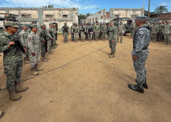 Reportan aseguramientos de armas y drogas en siete estados