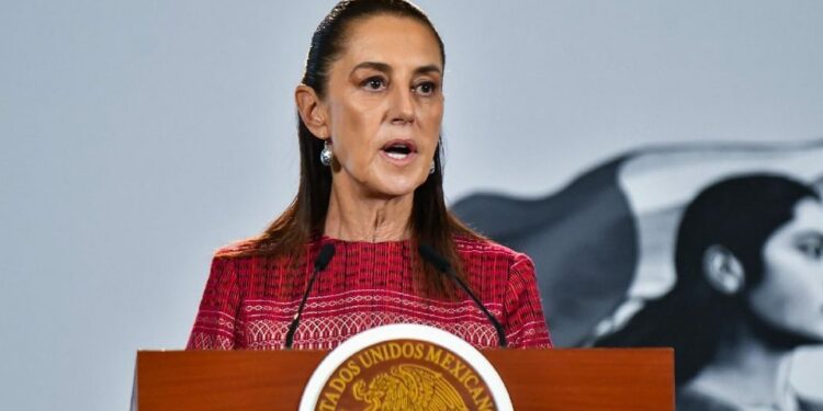 Sheinbaum reporta reducción de homicidios y anuncia seis nuevos penales federales