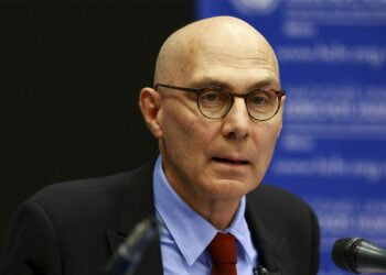 Alto comisionado de la ONU condena la violencia durante las protestas en Europa