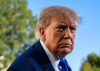 Trump dice que “tiene derecho” a buscar un tercer mandato porque “le hicieron trampa” en 2020