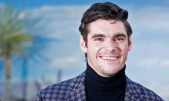 RJ Mitte, actor de ‘Breaking Bad’, impulsó una mayor representación de las personas con parálisis cerebral