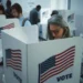 ICE revisó 99 millones de registros para detectar votos de no ciudadanos en Estados Unidos