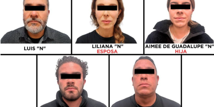 Detienen a cinco integrantes de familia acusados de extorsionar con voces generadas por IA